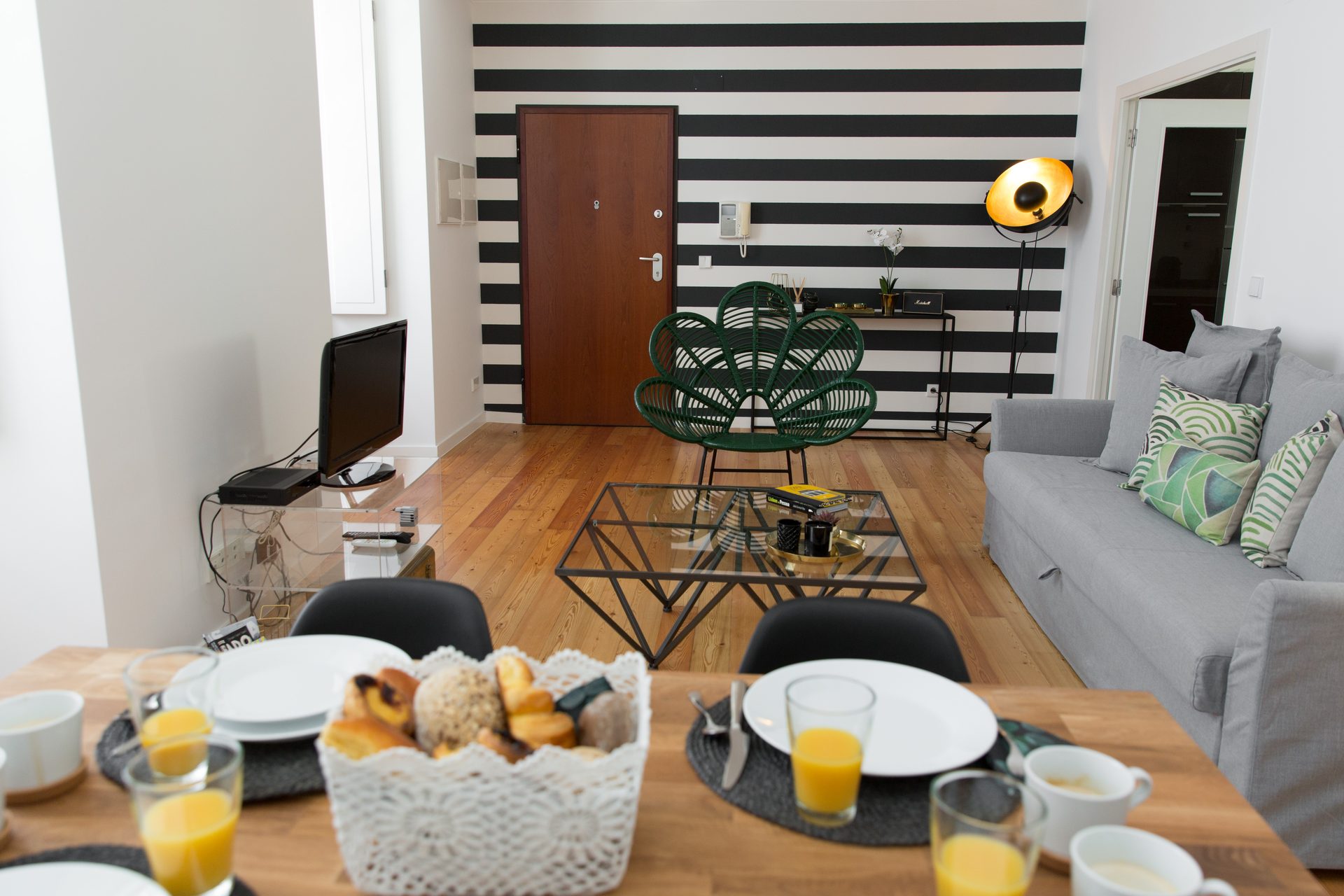 Sala do apartamento no Chiado
